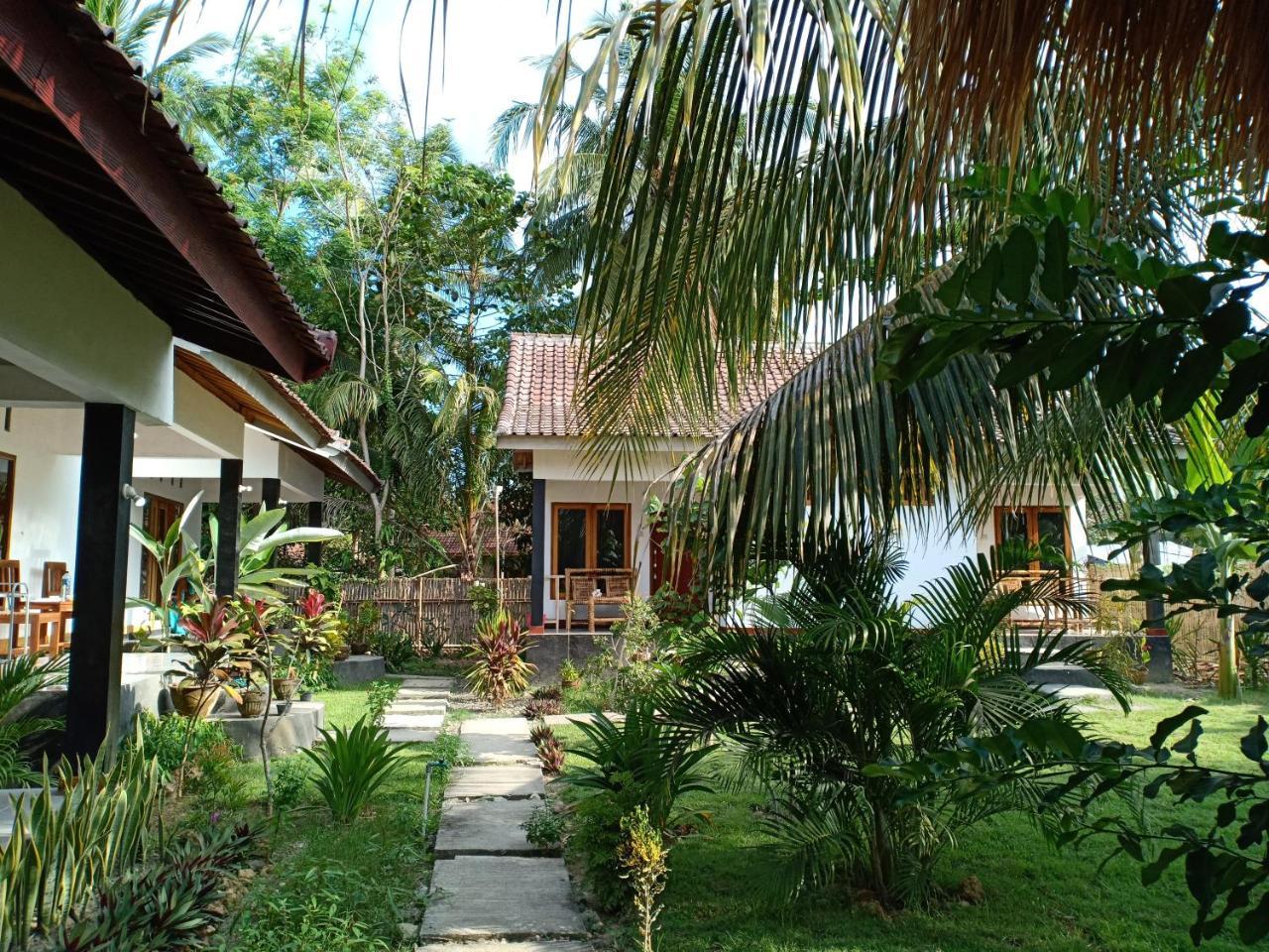 Dewi Garden Guesthouse Kuta  Luaran gambar